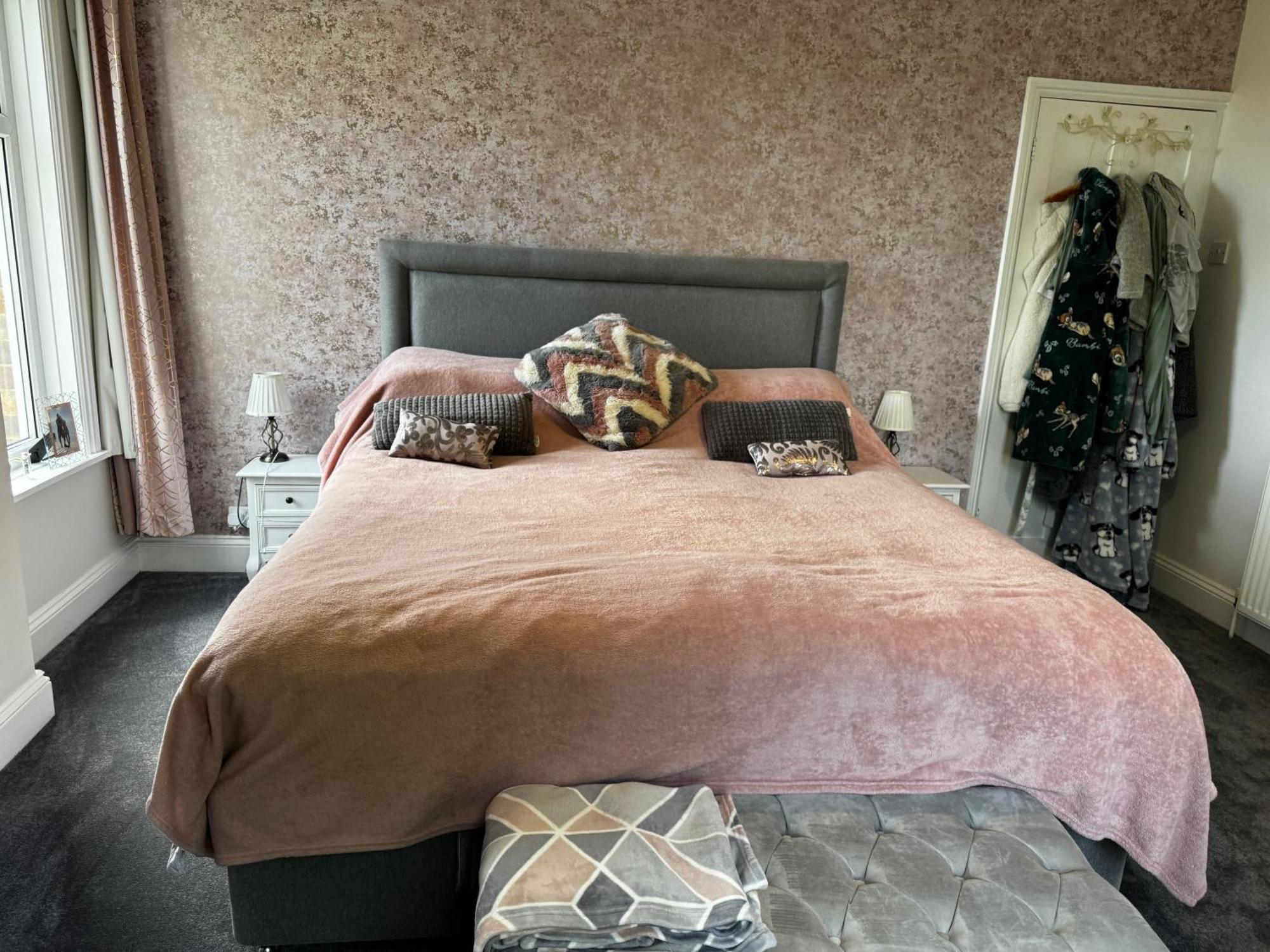 Luxury Isla Cottages, Bourne! Dog-Friendly, Countryside Views, Garden, Parking, 5Mins Pubs - Family Holiday Quarto foto