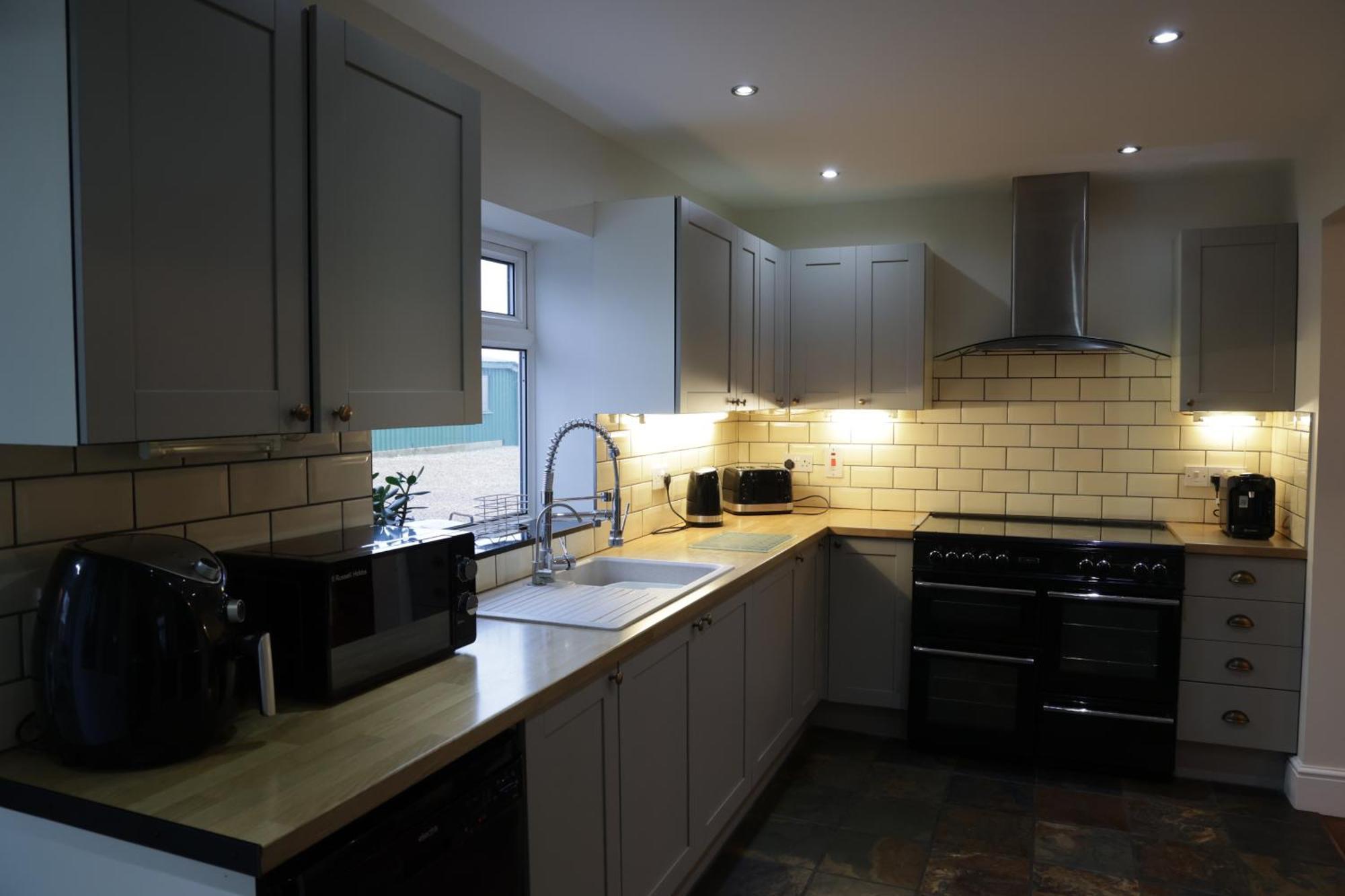 Luxury Isla Cottages, Bourne! Dog-Friendly, Countryside Views, Garden, Parking, 5Mins Pubs - Family Holiday Quarto foto